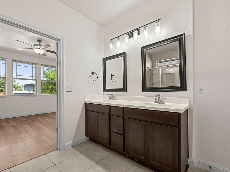 8011 Orizzonte St — Photo 14