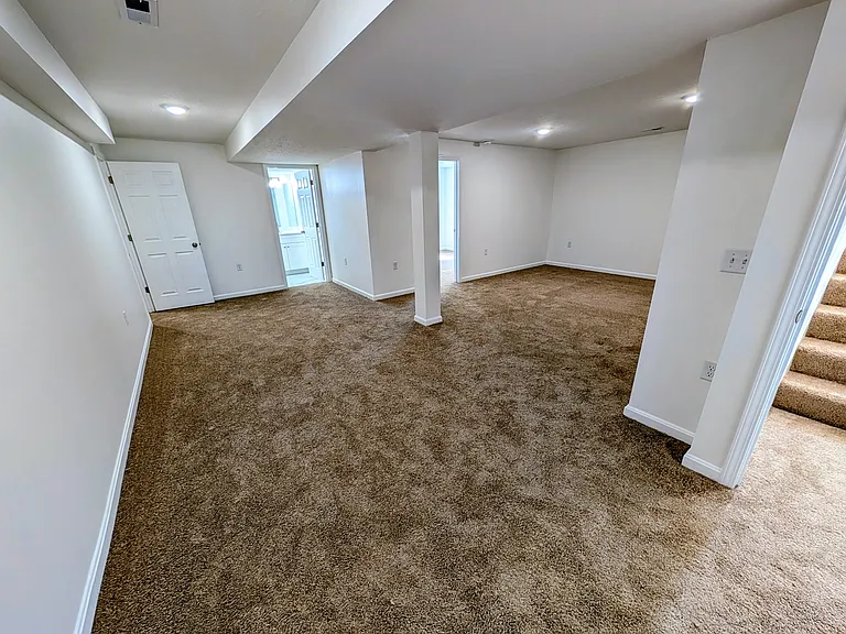 128 Kelly Dr — Photo 15