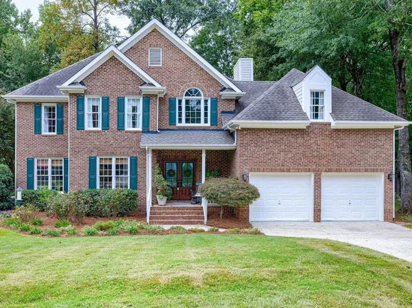 202 Coltsgate Dr, Cary, NC 27518