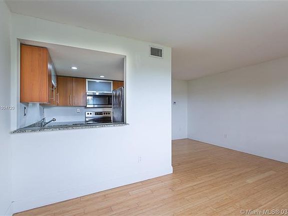 5th image of 650 NE 61st St APT 34