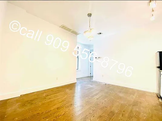 Rented by null | media 3