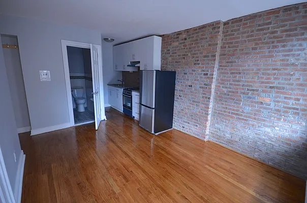 Rented by Swythe, Inc. | media 21