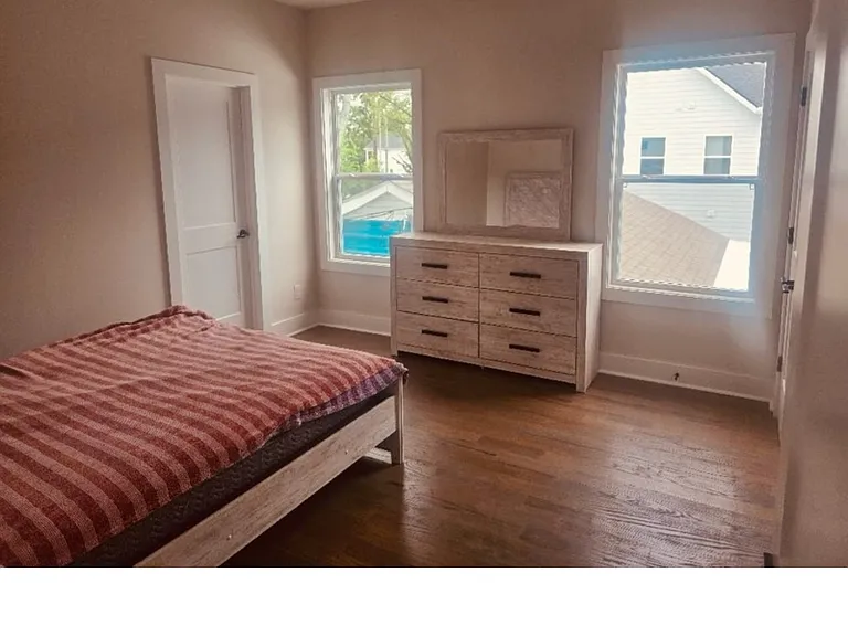 1818B Ashton Ave — Photo 5
