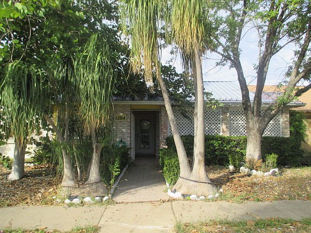 1st image of 1204 Bluebird Ave