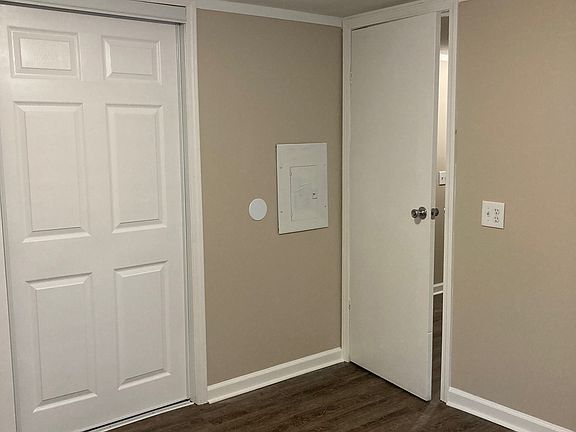 4th image of 315 N Amy Dr