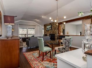 3916 Woodfox Dr, Charlotte, NC 28277