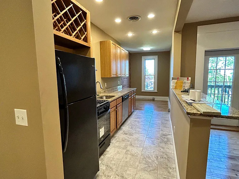 294 Lark St #2 — Photo 9