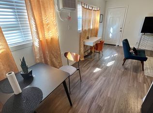 5102 Academy St APT 4, Houston, TX 77005
