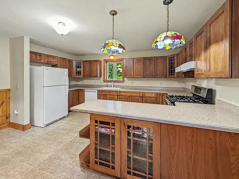 298 Providence Rd — Photo 3