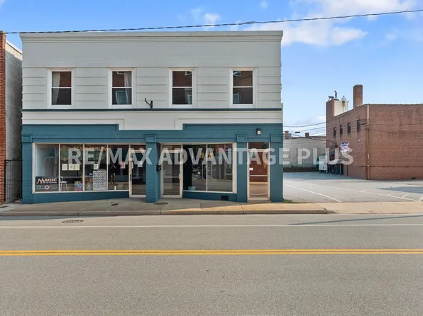 118 West Third Street, 118 W 3rd St #2C, Farmville, VA 23901