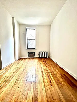Rented by City Connections Realty | media 3