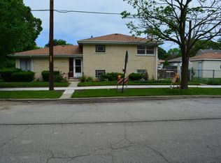 9001 Meade Ave, Morton Grove, IL 60053