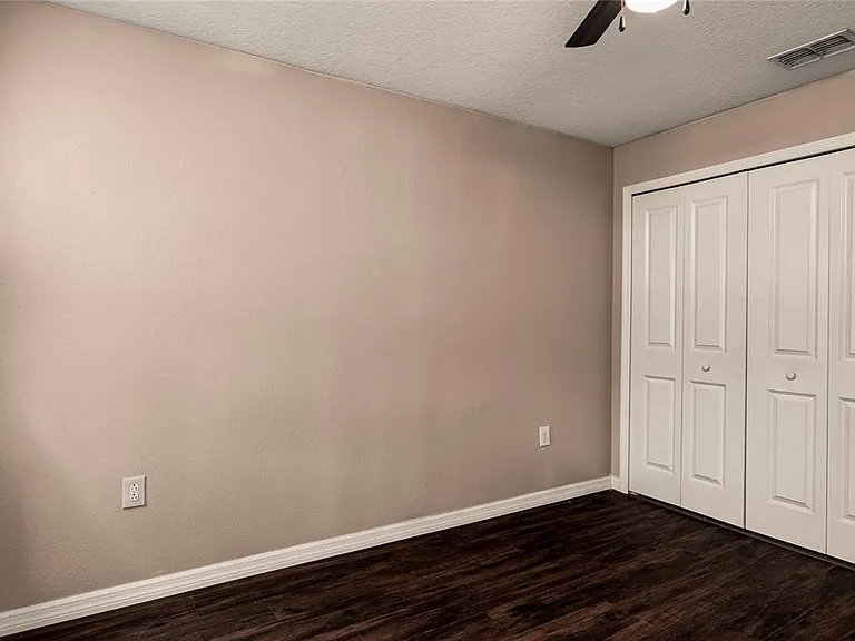 724 Royal Empress Dr — Photo 23