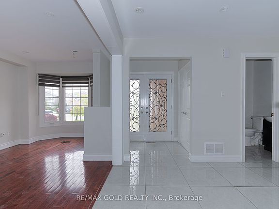 3rd image of 71 Ravenswood Dr