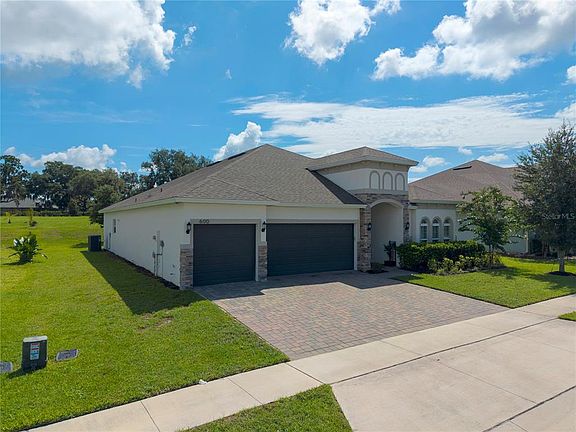 2nd image of 600 Avila Pl