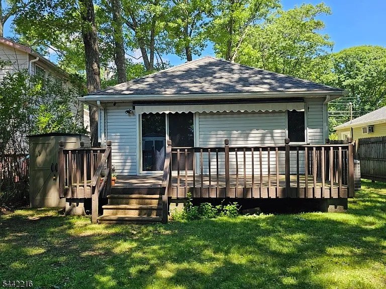 22 Amherst Way — Photo 10