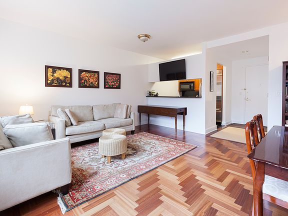 2nd image of 220 Riverside Blvd APT 6U