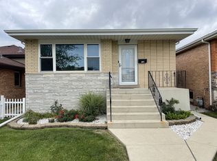 7502 Lockwood Ave, Burbank, IL