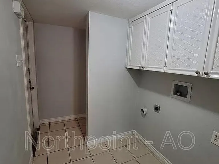 1362 Applegate Dr — Photo 15