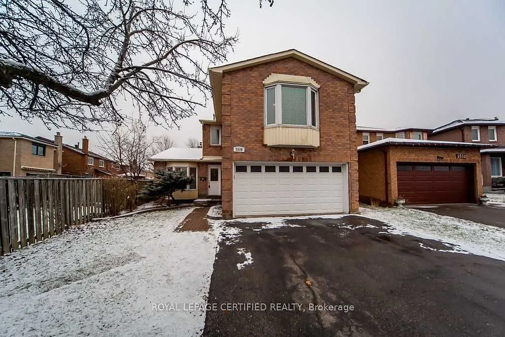 2 bed, $1,699 — Photo 1