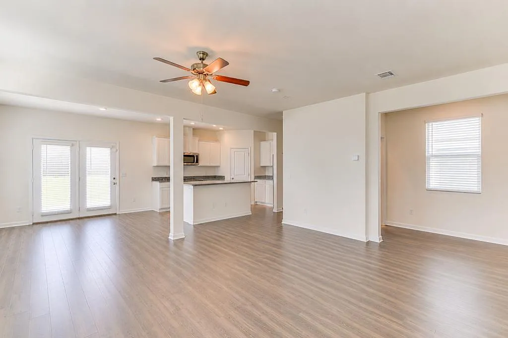 2101 Saltwater Bnd — Photo 3