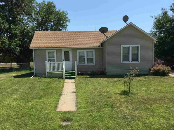 209 E 4th St, Axtell, NE 68924