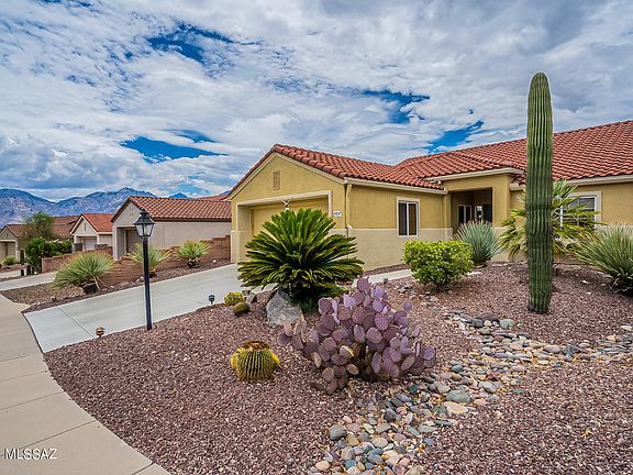 3rd image of 910 E Grass Meadow Pl
