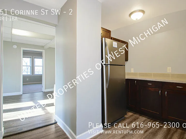 251 Corinne St SW #2 — Photo 4