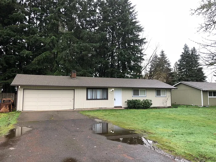 13813 NE 35th Cir photo 1