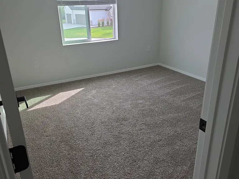 Endicott Dr — Photo 1
