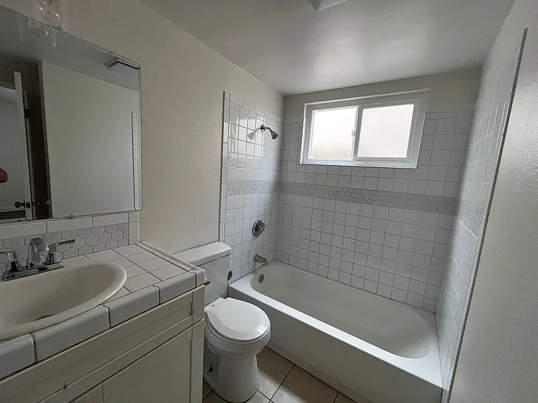1300 Edgewood Way — Photo 8