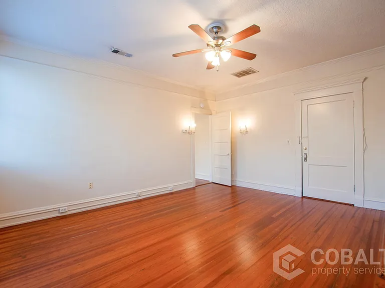 867 Rosedale Rd NE #6 — Photo 3