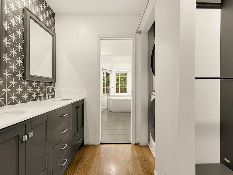 1318 Round Oak Ct — Photo 33