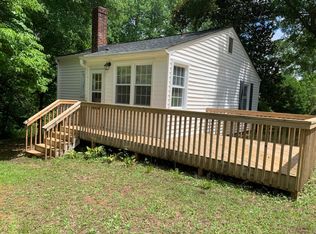 310 Henderson St, Pickens, SC 29671