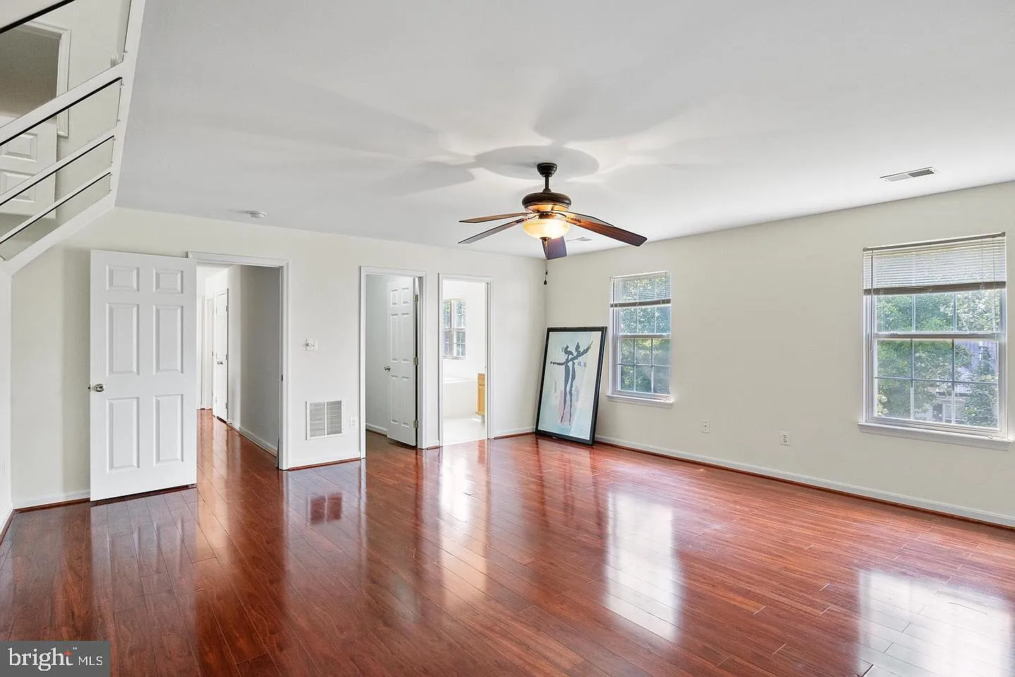 1 bed, 1.5 bath, 3580 sqft, $800 — Photo 2