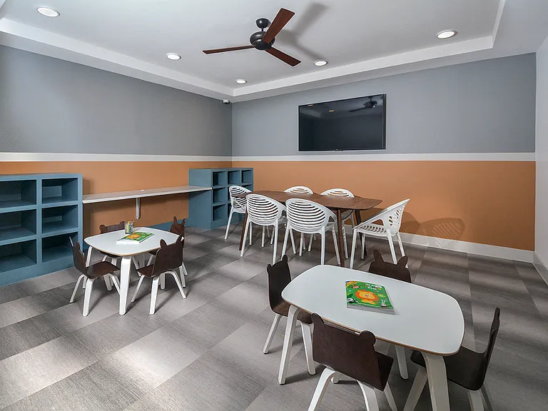 Rio Lofts — Photo 24