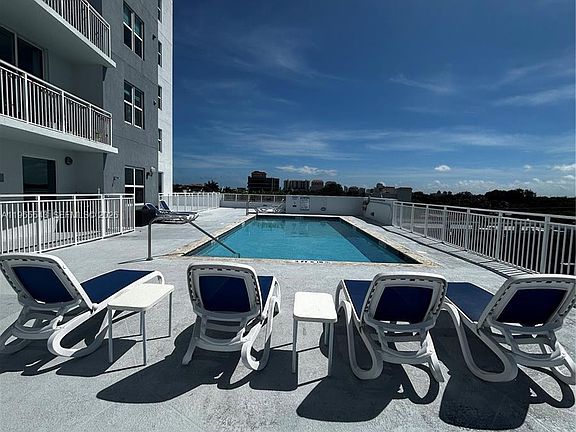 4th image of 60 NW 37th Ave APT 1205