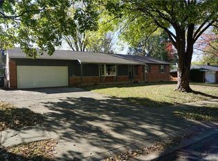 136 Zengel Dr, Dayton, OH 45459