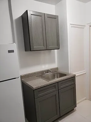 Rented by Urban Real Estate Property Group Inc | media 4