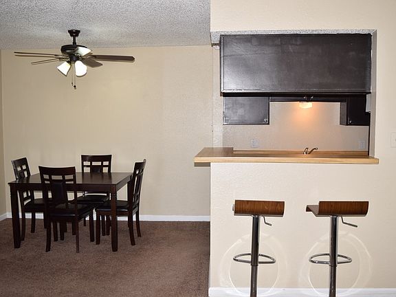 4th image of 4700 Boulder Dr