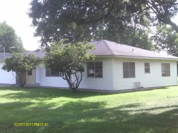 145 Blueberry St, Bridge City, TX 77611