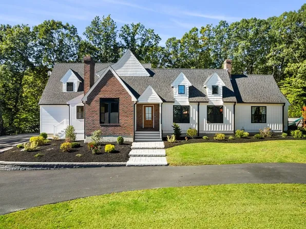 35 Lovers Ln, Groton, MA 01450