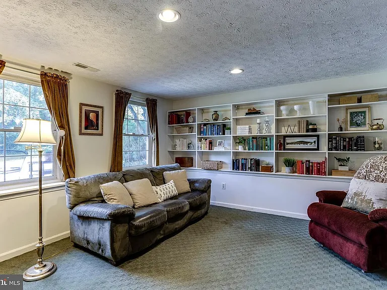 310 Kendigs Mill Rd — Photo 12