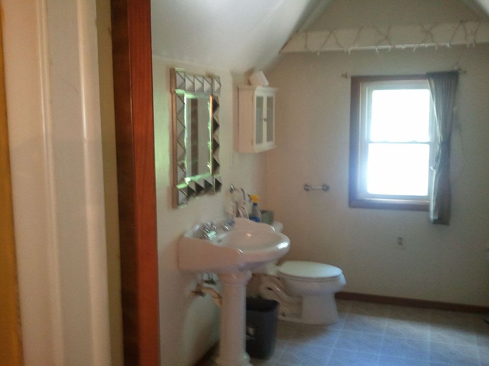 2nd image of 244 Euclid Ave