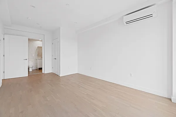 Rented by Living New York | media 32