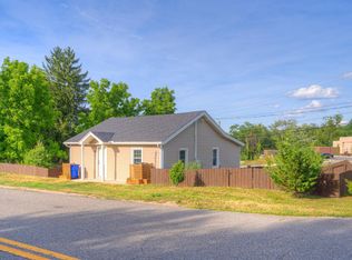1215 Moose Dr, Christiansburg, VA 24073