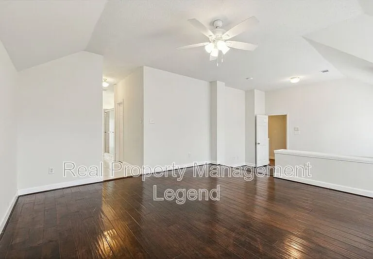 5012 Boxwood Ln — Photo 16