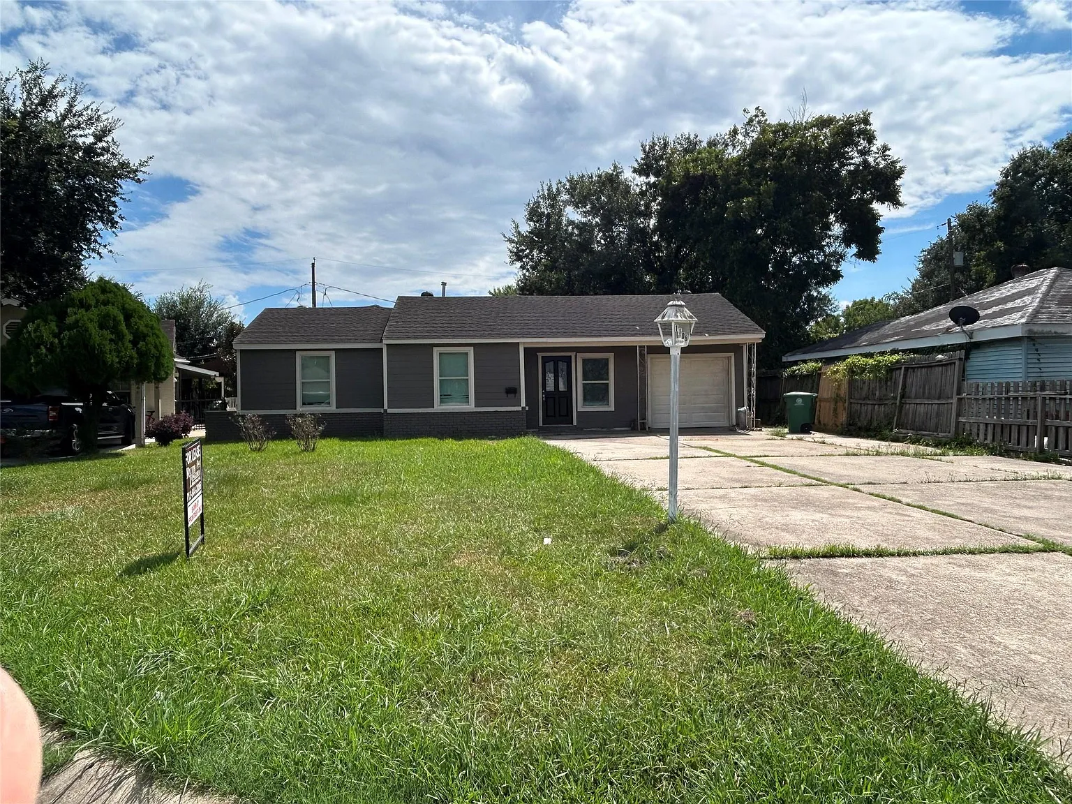 4 bed, 2.0 bath, 1742 sqft, $1,850 — Photo 1