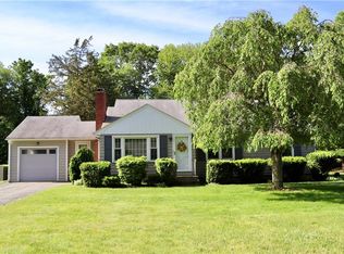 38 Thomas Leighton Blvd, Cumberland, RI 02864