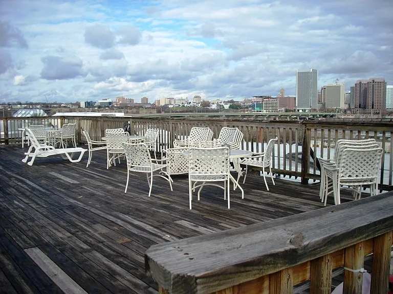 815 Porter St #319 — Photo 9